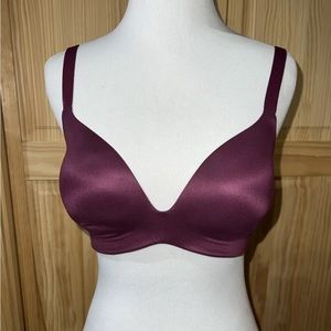 VICTORIA’S SECRET Maroon Lined Semi Demi Bra Size 32D Wireless Comfort